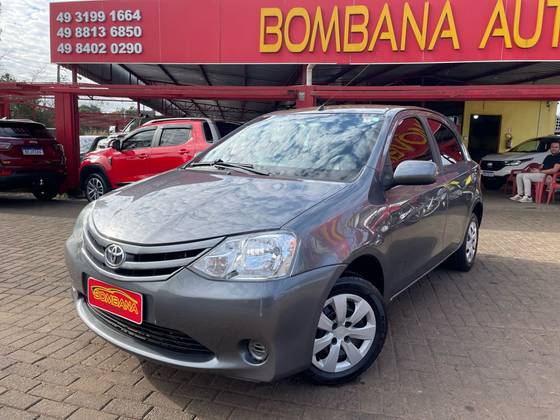 TOYOTA ETIOS 1.3 XS 16V FLEX 4P MANUAL